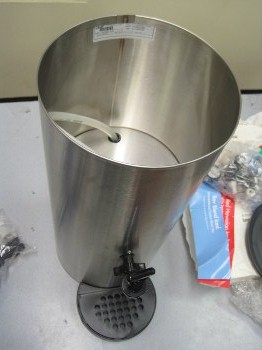 Wilbur Curtis TCC1 Single Flavor Liquid Tea Concentrate Dispenser with Water Filter, Line Flush Kit,